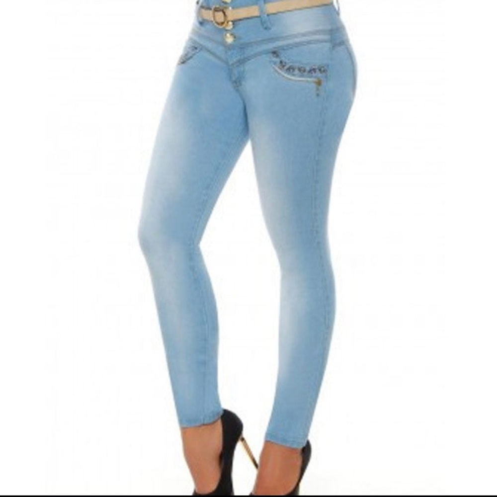 Booty Lifting Jeans